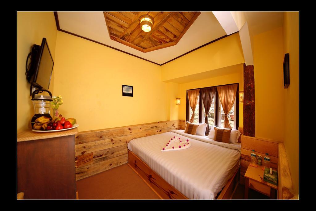 Unique Bed And Breakfast Кало Номер фото